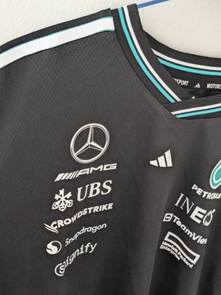 Camiseta Mercedes-AMG Petronas F1. Talla XL