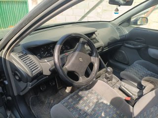 Renault Safrane 1993