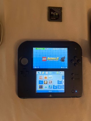 Nintendo 2DS blu + 2 giochi + accessori