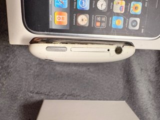iPhone 3GS