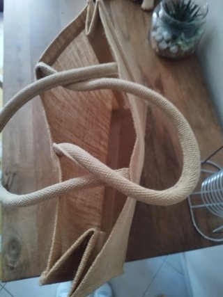 Borsa mare tipo rafia beige e bianca