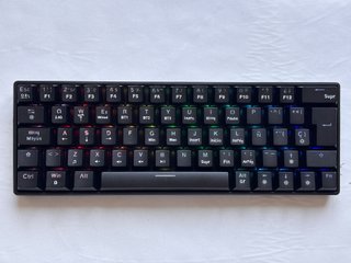 KROM Kyara 60% teclado mecánico gaming RGB