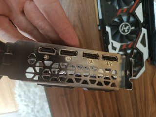 3 Tarjetas Gráficas, dos 1060 de 6Gb GDDr5 y rx580