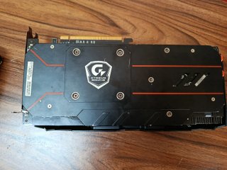 3 Tarjetas Gráficas, dos 1060 de 6Gb GDDr5 y rx580