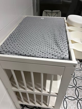 Cambiador bebé con accesorios +fundas impermeables