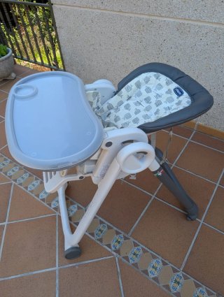 Trona Chicco Polly Progress 5