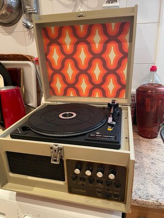 Tocadiscos Coomber 1973 Beige
