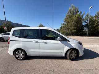 Ford Tourneo Courier 2020