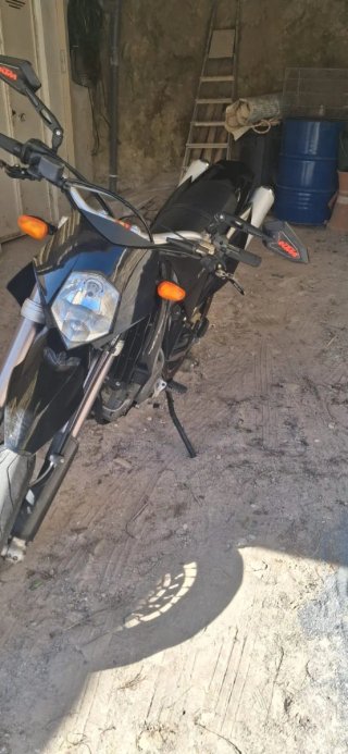 KTM 640 Prestige Supermotar Negra