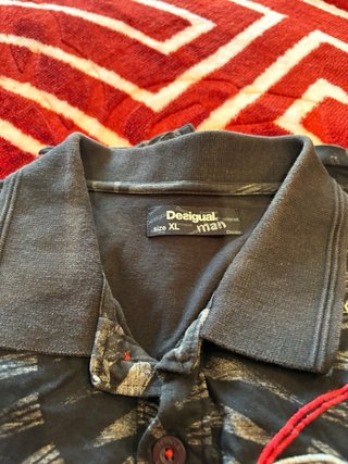 Camiseta Desigual XL Negra Estampada