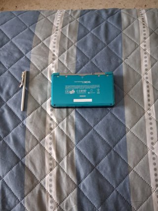 Nintendo 3DS Azul con funda y cargador