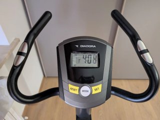 Cyclette Diadora gialla e nera