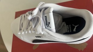 Zapatillas Puma Blancas y Negras