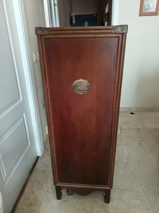 Mueble Botellero Madera y Cristal