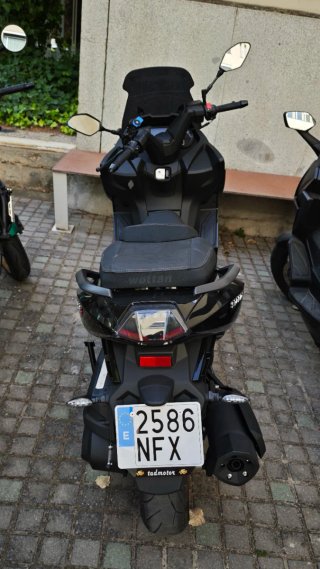 Wottan Black Maxi Scooter 300cc3 Automática