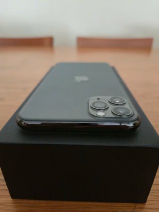 iPhone 11 Pro Max 256GB Grigio Siderale ¡¡Senza Rete Leer!