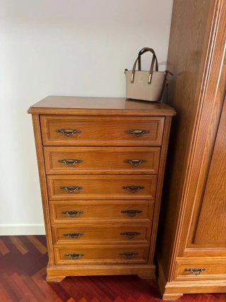 Cómoda de madera 68x42x112 cm