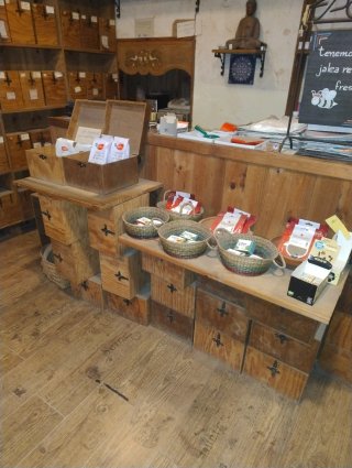 Herbolario y tienda de té