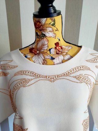 Blusa zara con tachuelas