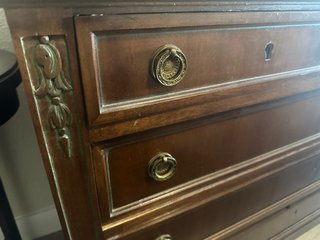 Cómoda antigua madera maciza con mármol