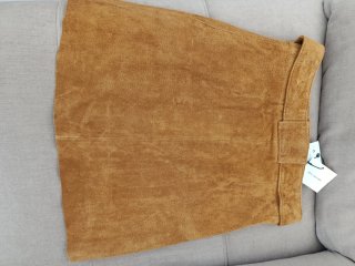 Falda Zara de piel vuelta con cinturón Talla X