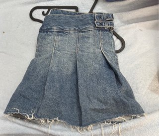 Falda vaquera Bershka cadera