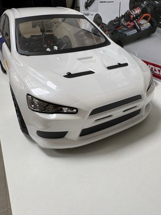 Kyosho Fazer MK2 Kit Montado