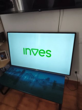 Televisor Smart TV Inves Negro 50"