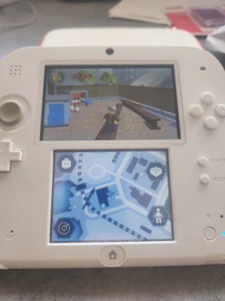 Nintendo 2DS Bianca + Caricatore + Custodia