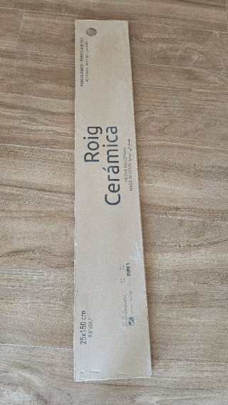 Pack de 16 cajas de suelo porcelánico color madera