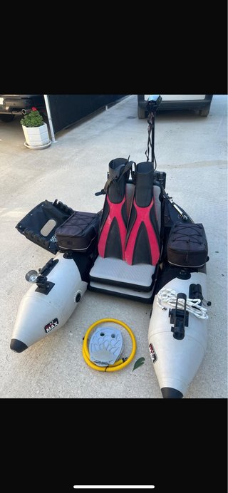 Pato de pesca Iberux con motor