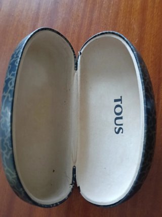 OFERTA HOY GAFAS DE SOL TOUS SIN FUNDA.  Venta por