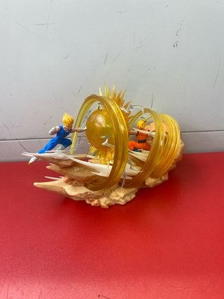 FIG: GOKU VS VEGETA "DBZ"