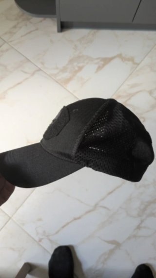 Gorra Negra con Parche Calavera