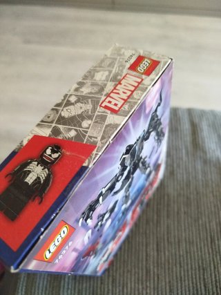 LEGO Marvel Venom Mech Armour vs Miles Morales 762