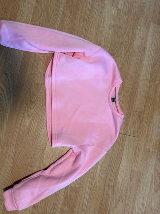 Conjunto chándal rosa y sudadera blanca