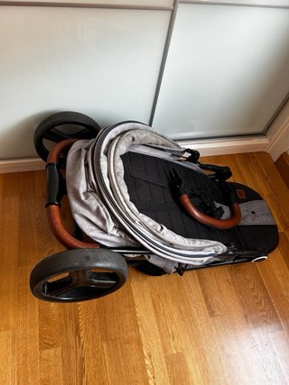 Silla de paseo Kinderkraft plegable y ligera