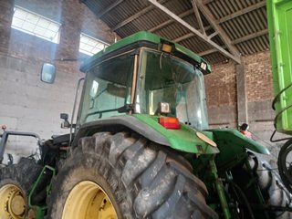 Tractor John Deere 8400