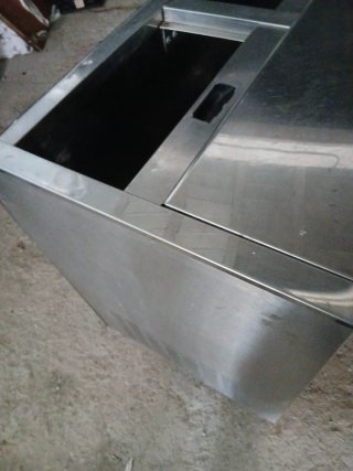 Botellero 4 puertas con  motor nuevo