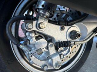 Suzuki Burgman 650 Plata