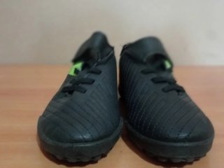 Botas fútbol Decathlon Talla 30