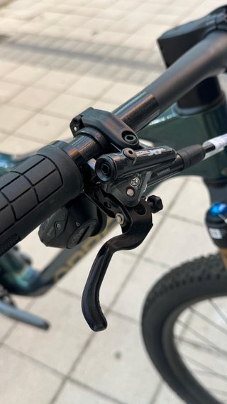 Orbea Oiz M10 AXS 2025.