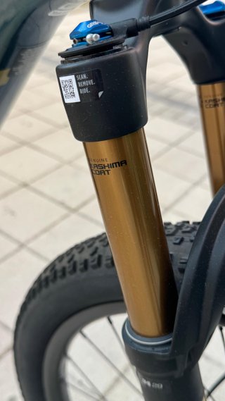 Orbea Oiz M10 AXS 2025.
