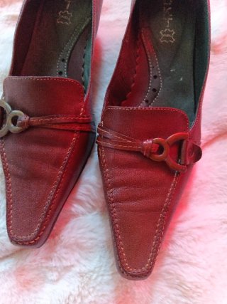 Zapatos de tacón marrones