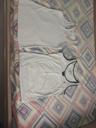 Camiseta deportiva Adidas mujer blanca