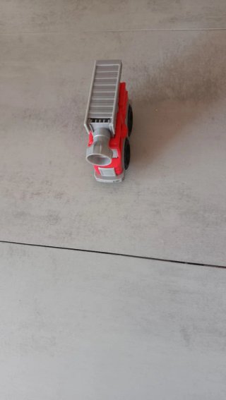 Camión de bomberos de juguete para plastelina