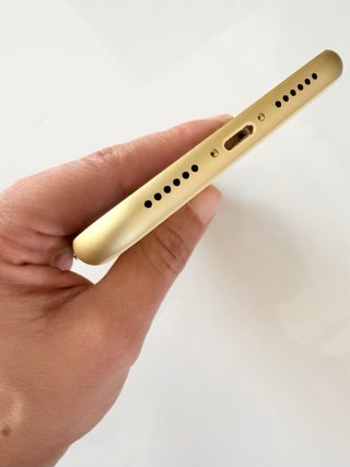 Struttura iPhone 11 Giallo con Componenti