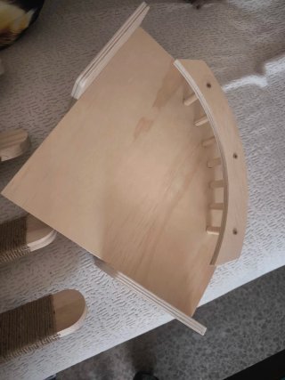 Escalera y hamaca para gatos de madera
