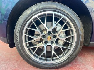 Porsche macan Diesel int. Exclusive Manufaktur