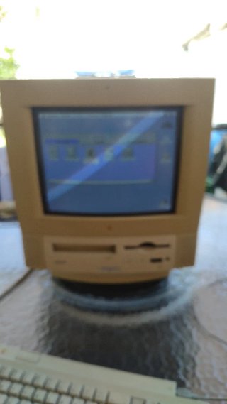 Apple Macintosh Performa 5260 (PowerPC)